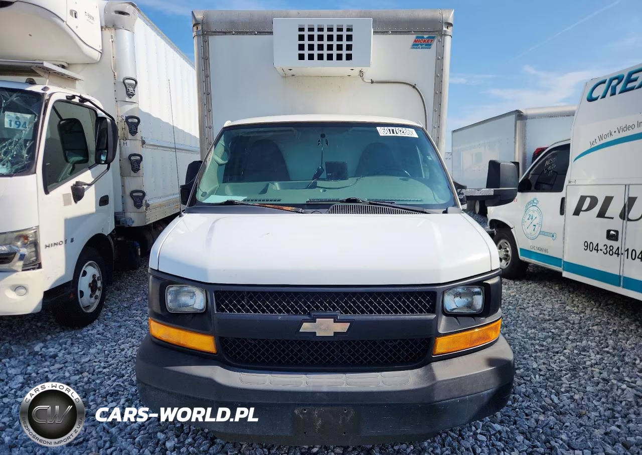 2014 Chevrolet Express Refrigerated Box Truck VIN:1GB6G5CG2E1195018 - 5