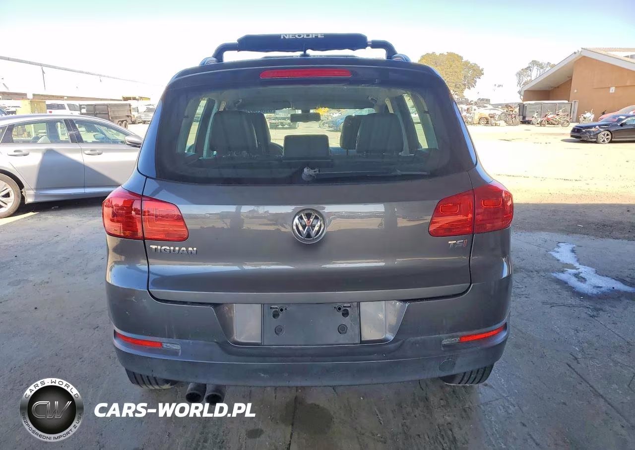 2016 Volkswagen Tiguan S VIN:WVGAV7AX7GW051072 - 6