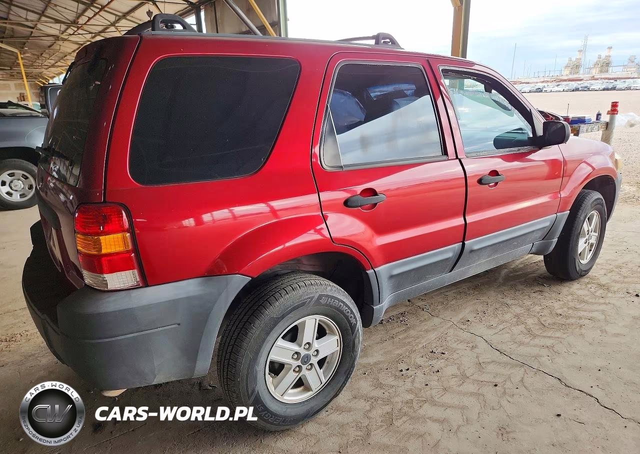 2007 Ford Escape Xls VIN:1FMYU02Z57KB99236 - 3