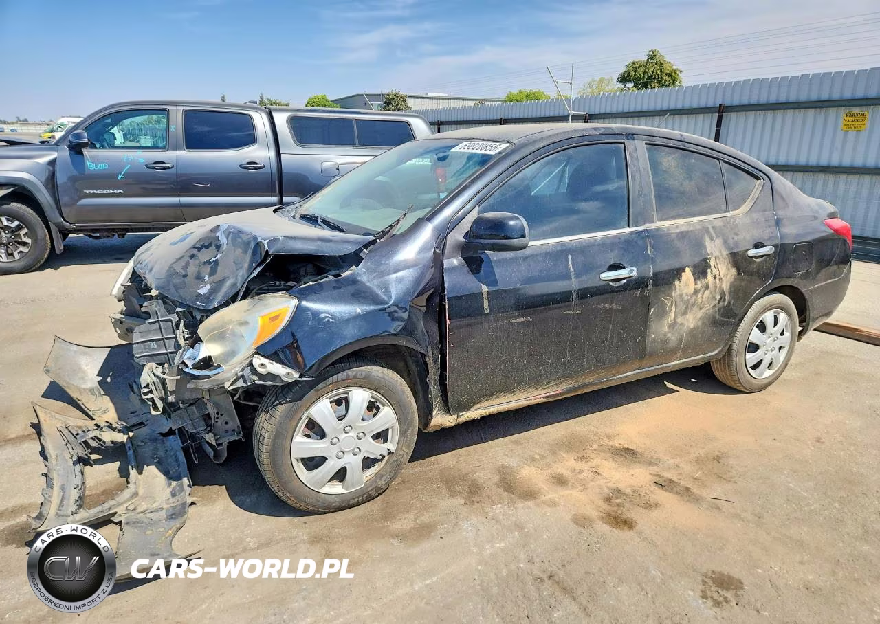 2012 Nissan Versa 1.6 S