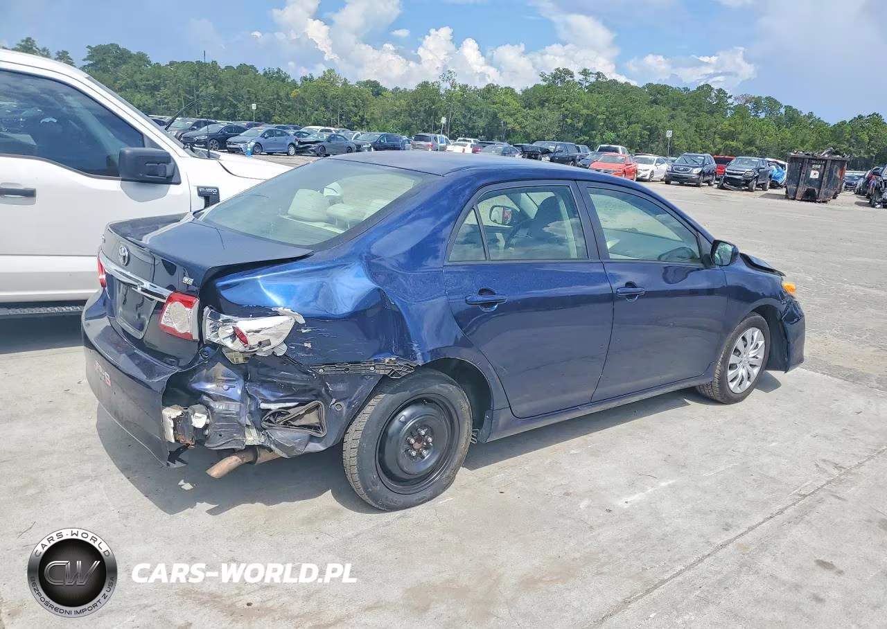 2012 Toyota Corolla Le VIN:JTDBU4EE4C9172329 - 3