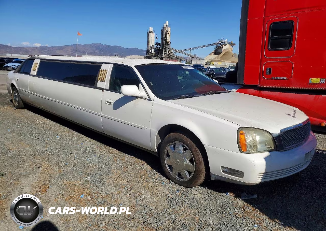 2005 Cadillac Professional Chassis VIN:1GEEH90Y55U550357 - 4