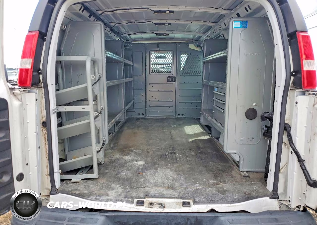 2021 Chevrolet Express G2500 VIN:1GCWGAFP3M1197276 - 10