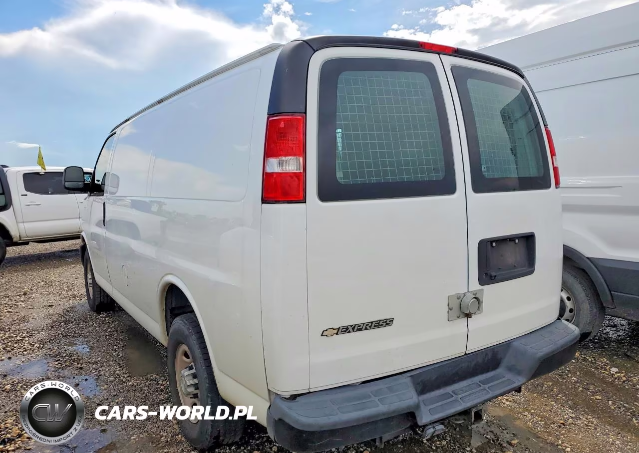 2021 Chevrolet Express G2500 VIN:1GCWGAFP3M1197276 - 2