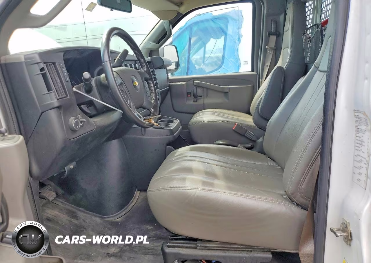 2021 Chevrolet Express G2500 VIN:1GCWGAFP3M1197276 - 7