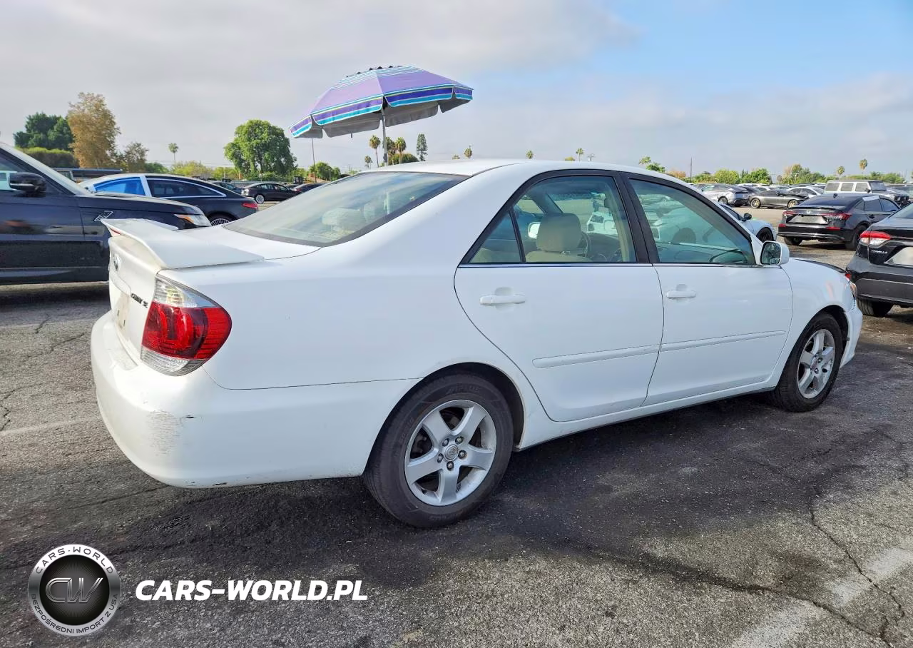 2006 Toyota Camry Se VIN:JTDBE30KX63054815 - 3
