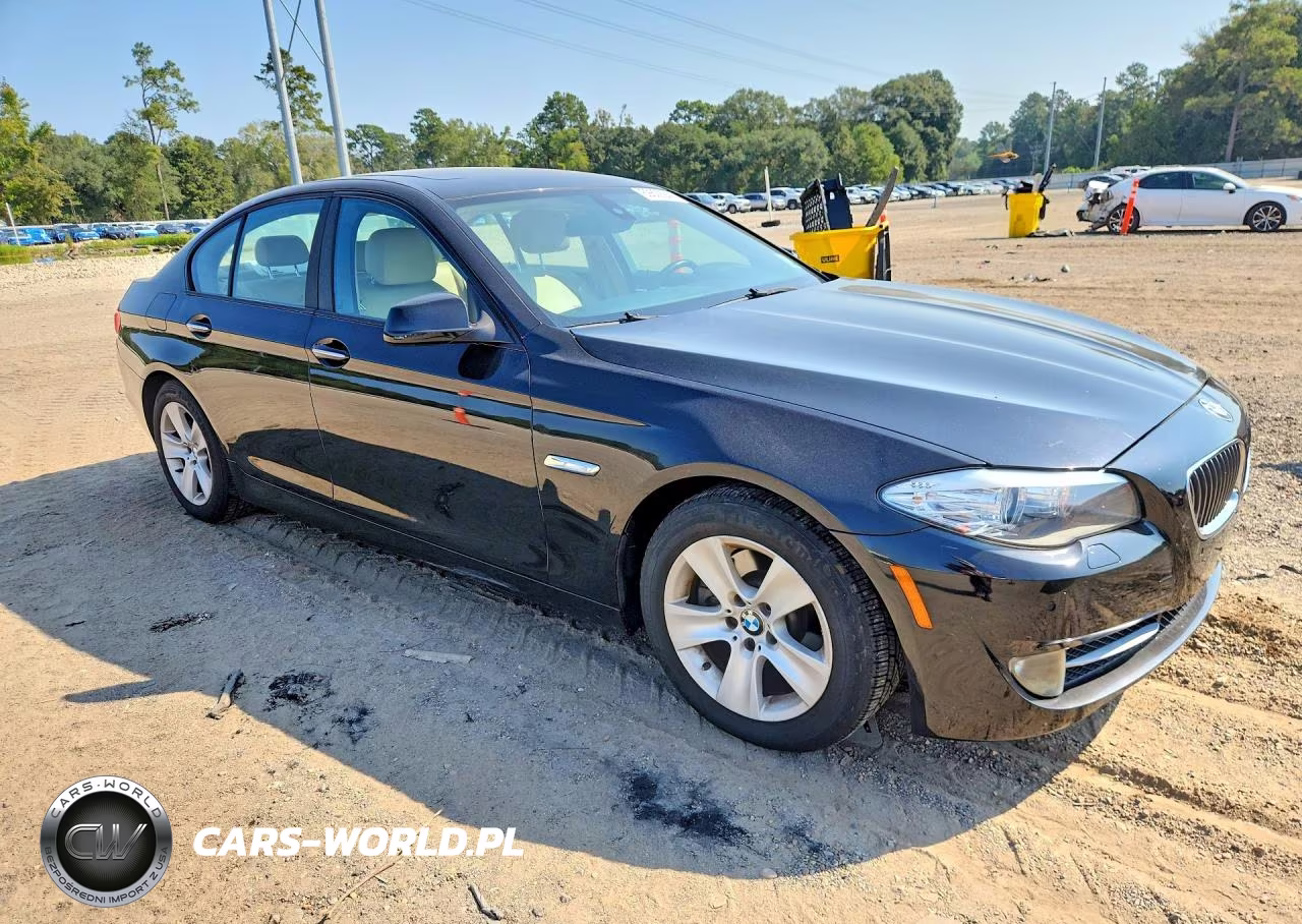 2011 BMW 5 Series VIN:WBAFR1C5XBC739341 - 4