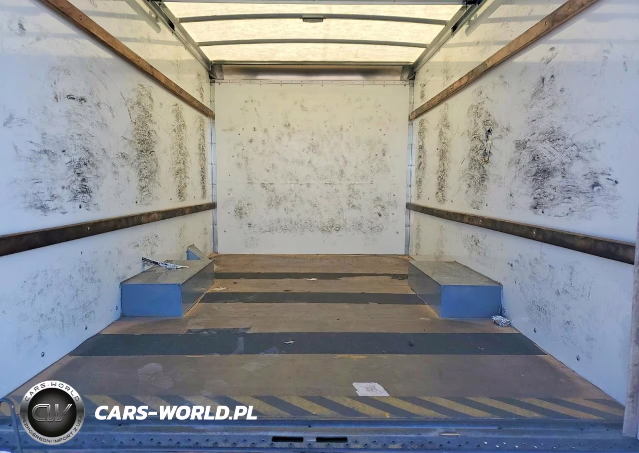 2024 GMC Savana Box Truck VIN:1GD07RFP7R1215902 - 10