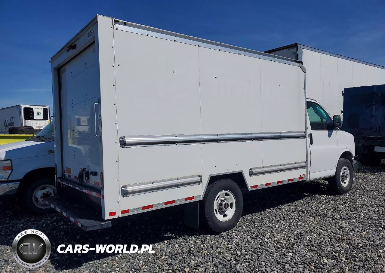 2024 GMC Savana Box Truck VIN:1GD07RFP7R1215902 - 3