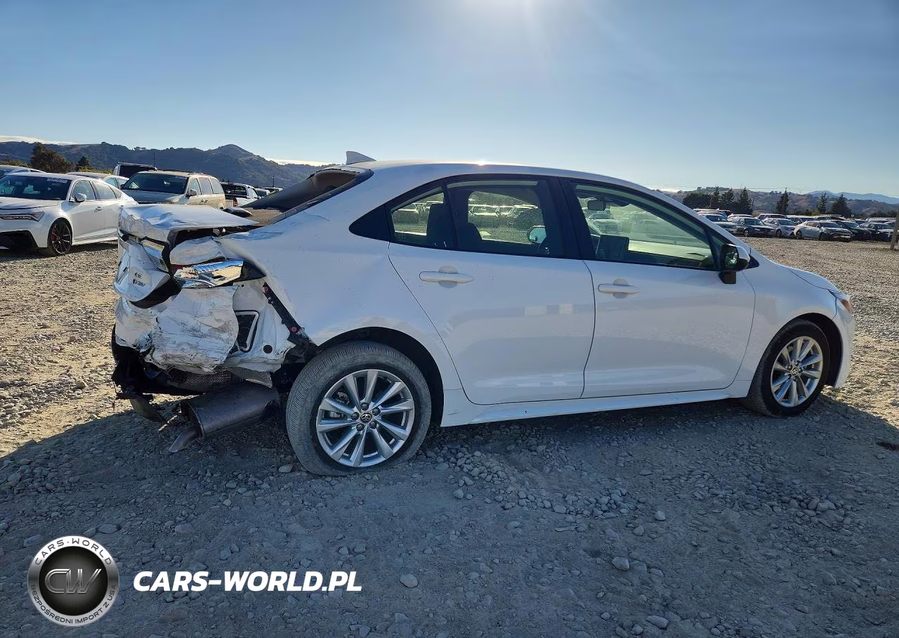 2025 Toyota Corolla Hybrid Le VIN:JTDBCMFE2S3080011 - 3