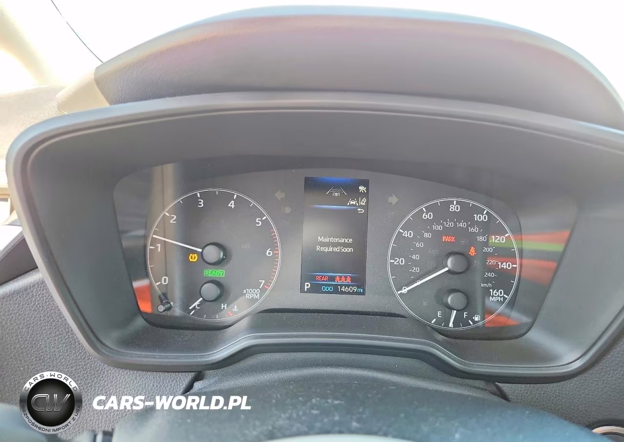 2025 Toyota Corolla Hybrid Le VIN:JTDBCMFE2S3080011 - 9