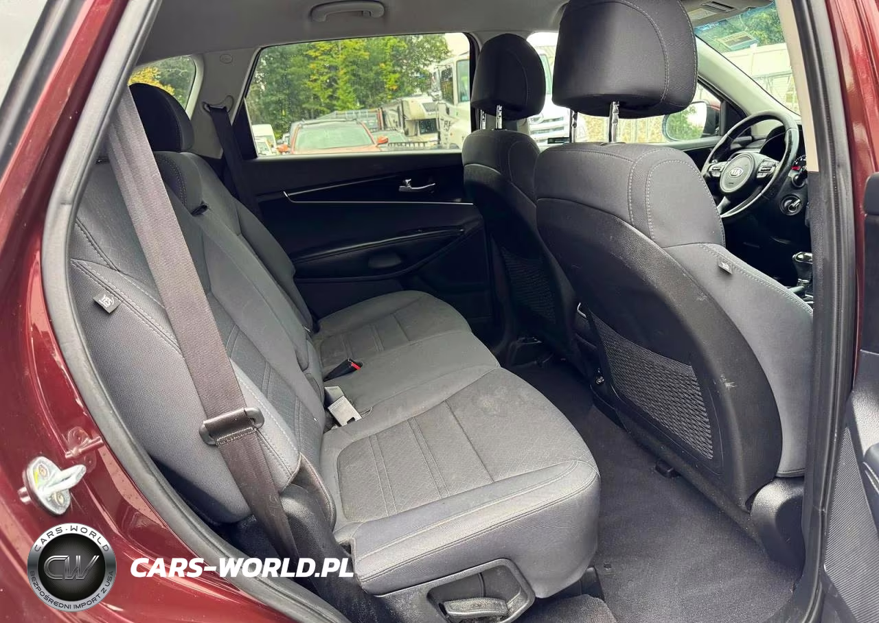 2017 Kia Sorento Lx VIN:5XYPGDA30HG237538 - 5