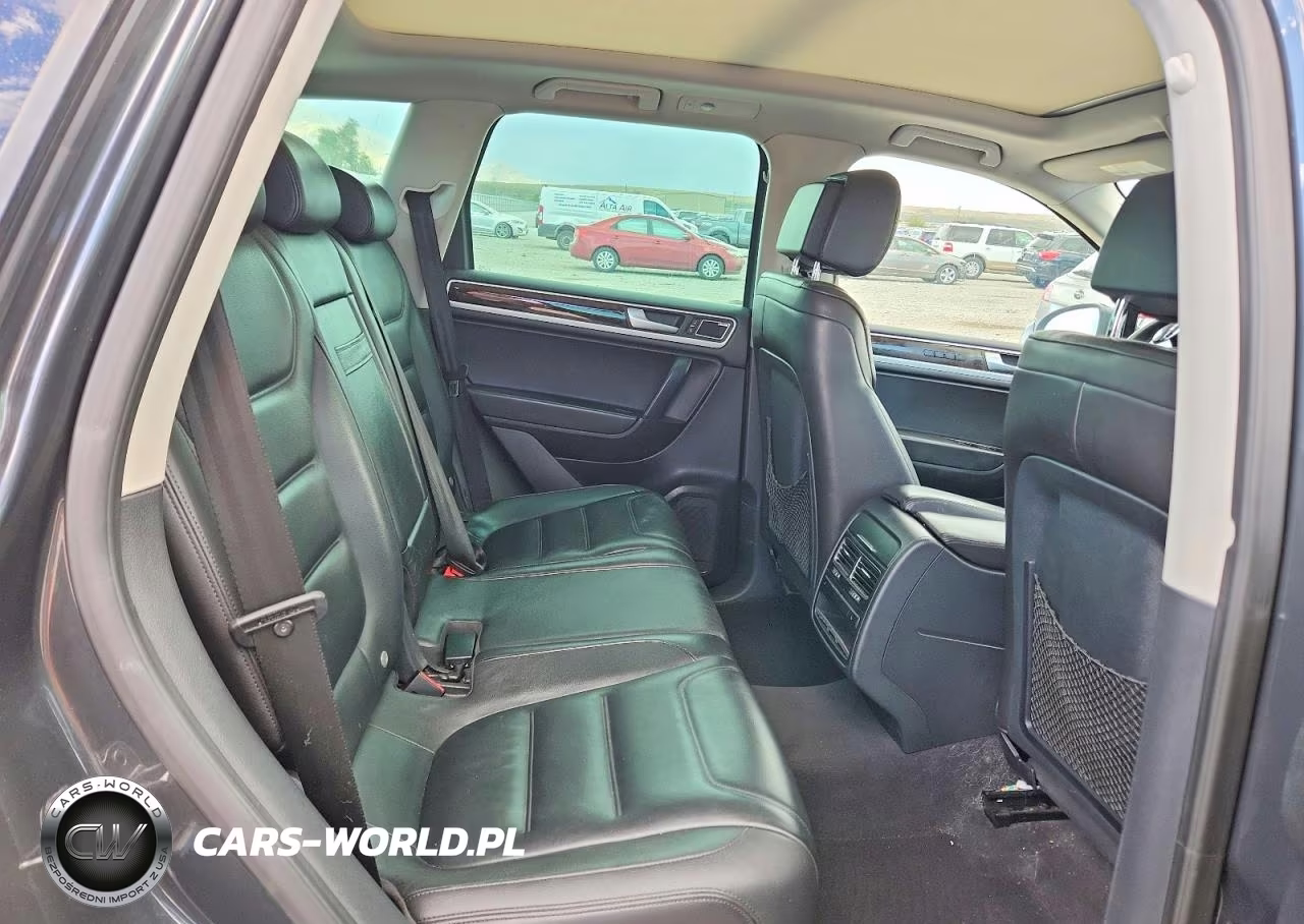 2014 Volkswagen Touareg V6 Tdi VIN:WVGEP9BP7ED001478 - 10