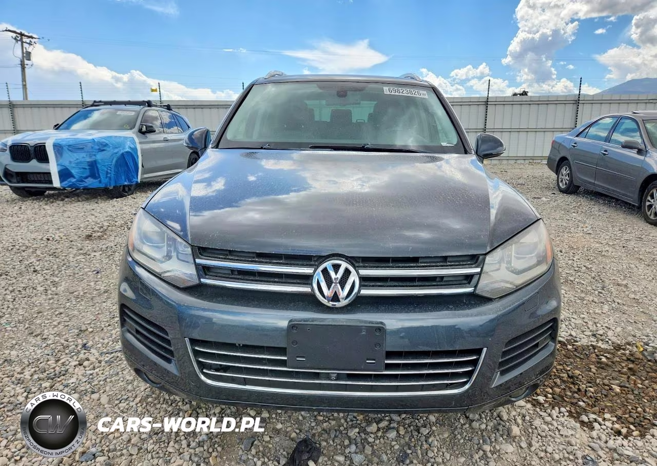 2014 Volkswagen Touareg V6 Tdi VIN:WVGEP9BP7ED001478 - 5