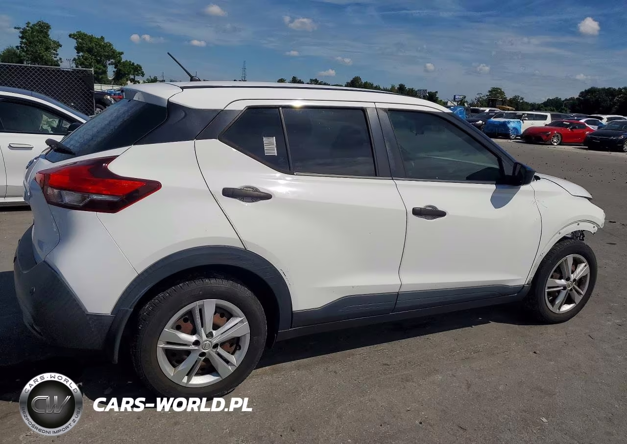 2020 Nissan Kicks S VIN:3N1CP5BV1LL494975 - 3