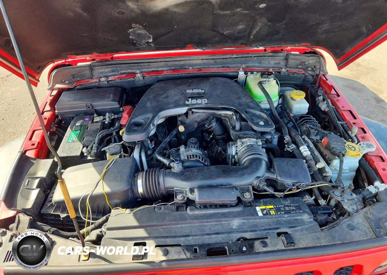 2018 Jeep Wrangler Unlimited Sport VIN:1C4HJXDG7JW179412 - 12