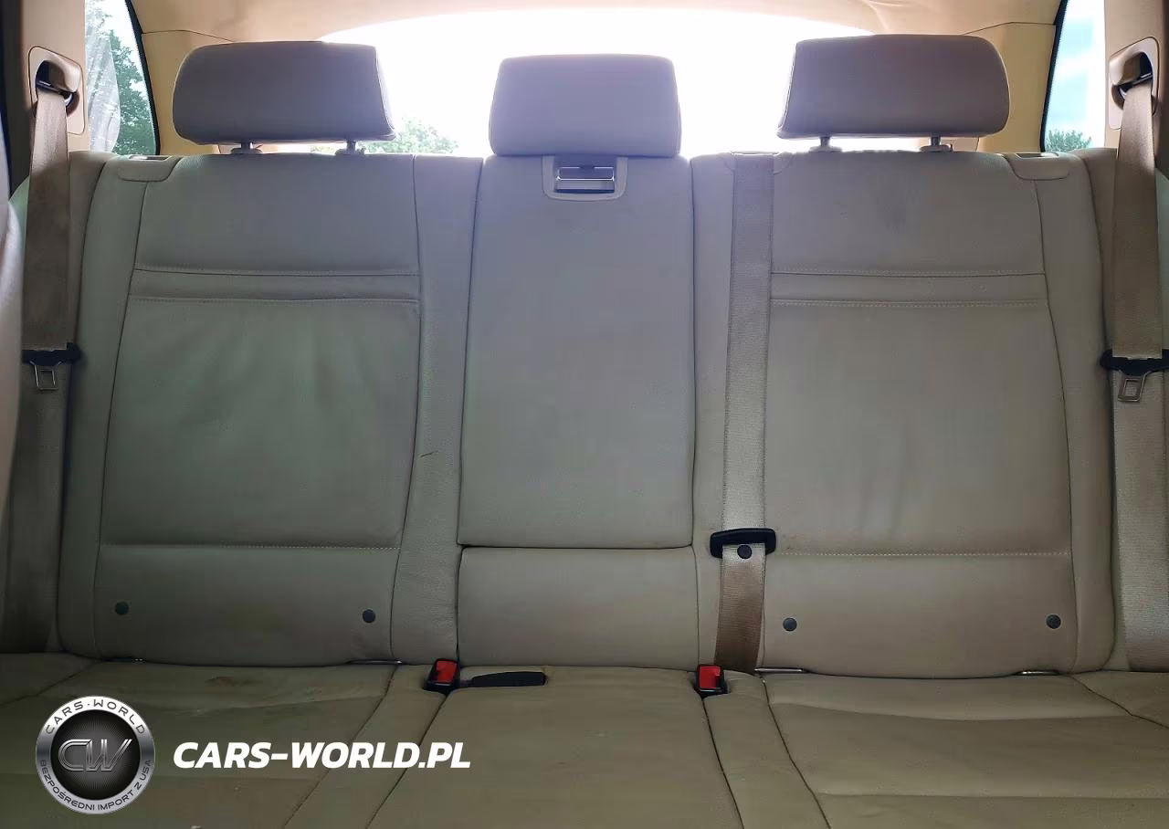 2012 BMW X5 xDrive35D VIN:5UXZW0C51CL668307 - 10