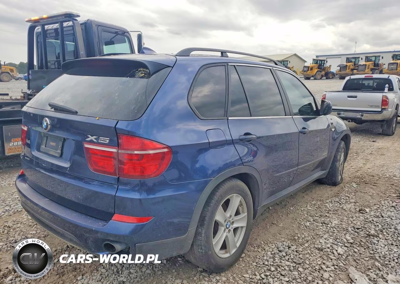 2012 BMW X5 xDrive35D VIN:5UXZW0C51CL668307 - 3