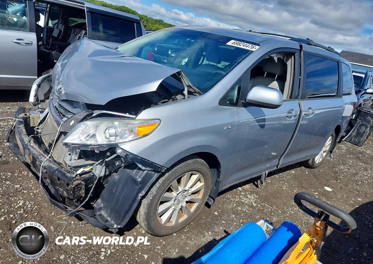 2017 Toyota Sienna Xle 7-Passenger VIN:5TDDZ3DC5HS168674 - 1