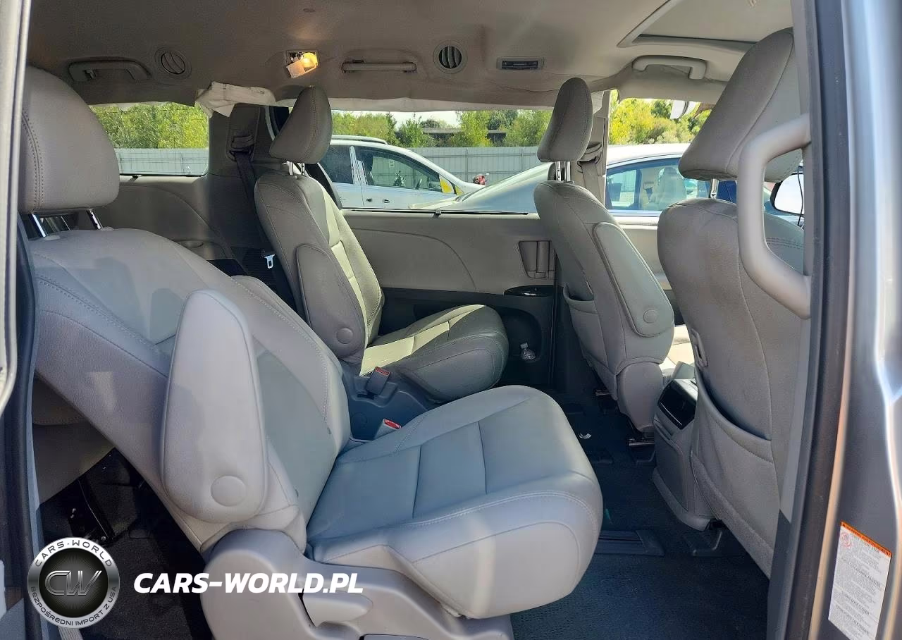 2017 Toyota Sienna Xle 7-Passenger VIN:5TDDZ3DC5HS168674 - 11