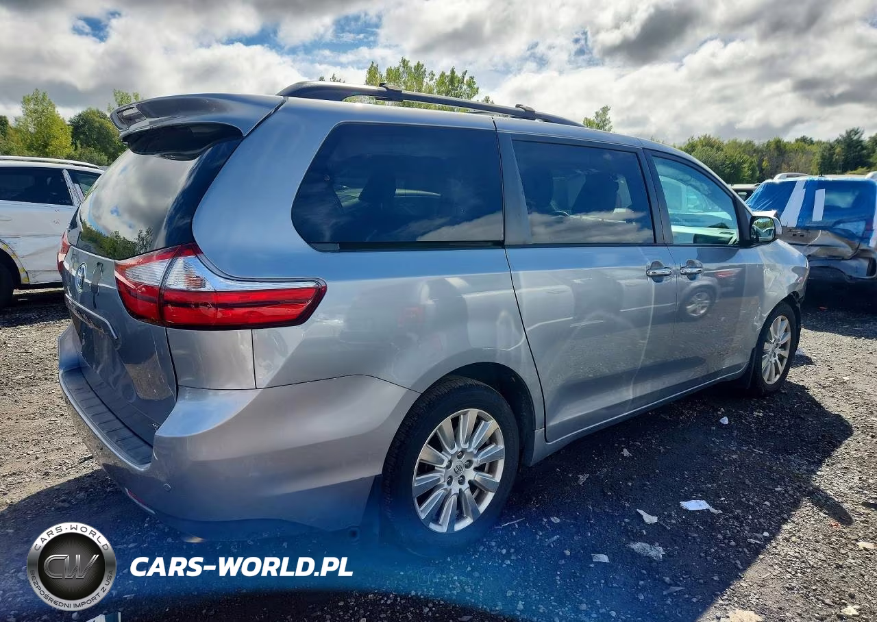 2017 Toyota Sienna Xle 7-Passenger VIN:5TDDZ3DC5HS168674 - 3