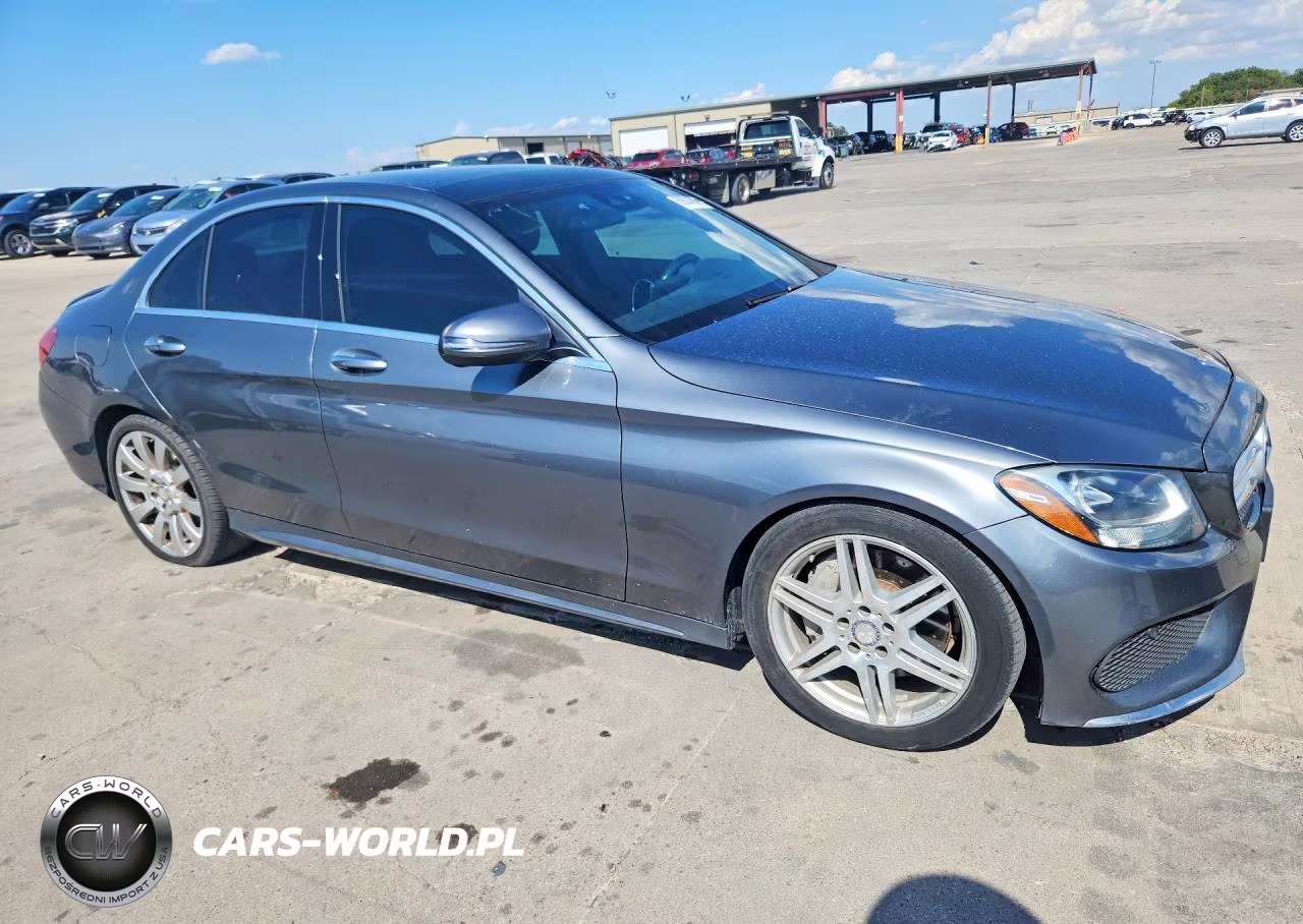 2017 Mercedes-Benz C 300 VIN:55SWF4JB7HU207884 - 4