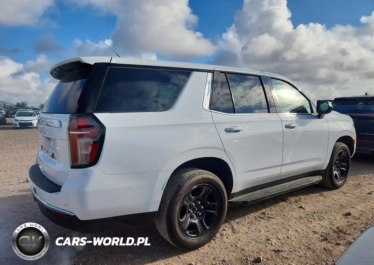 2021 Chevrolet Tahoe C1500 VIN:1GBSCLED4MR297406 - 3