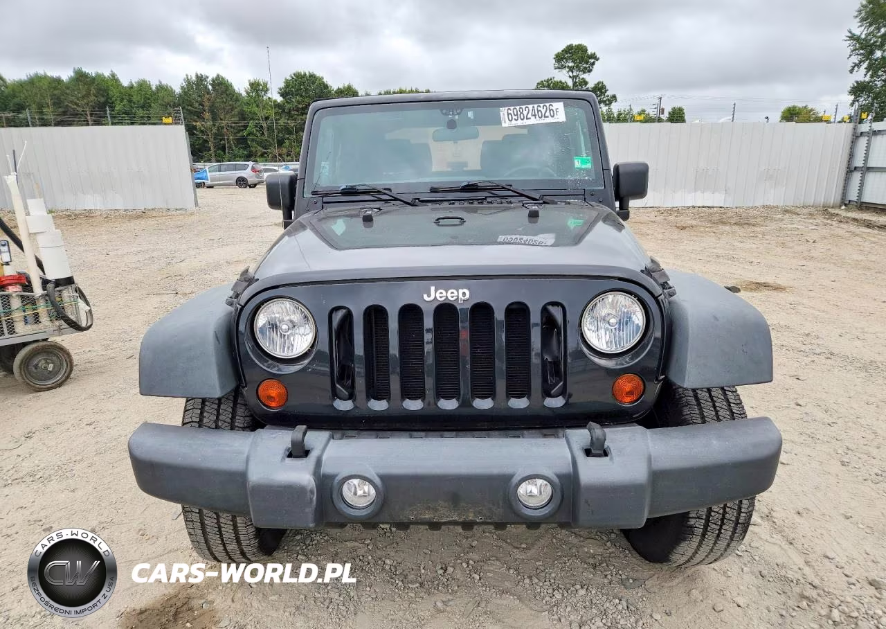 2011 Jeep Wrangler Sport VIN:1J4AA2D10BL579664 - 5