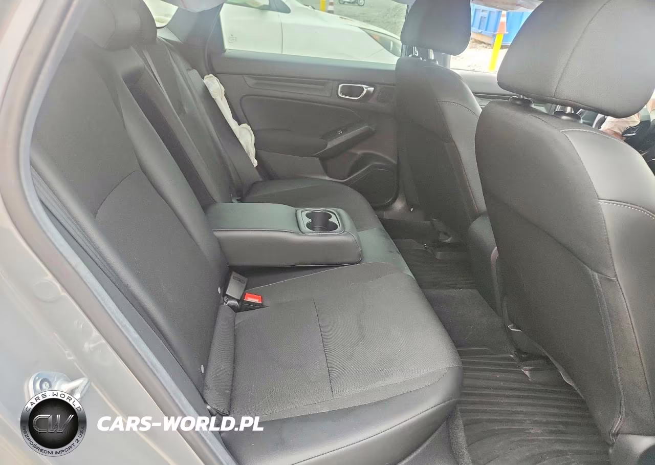 2025 Honda Civic Sport VIN:2HGFE2F5XSH590136 - 10