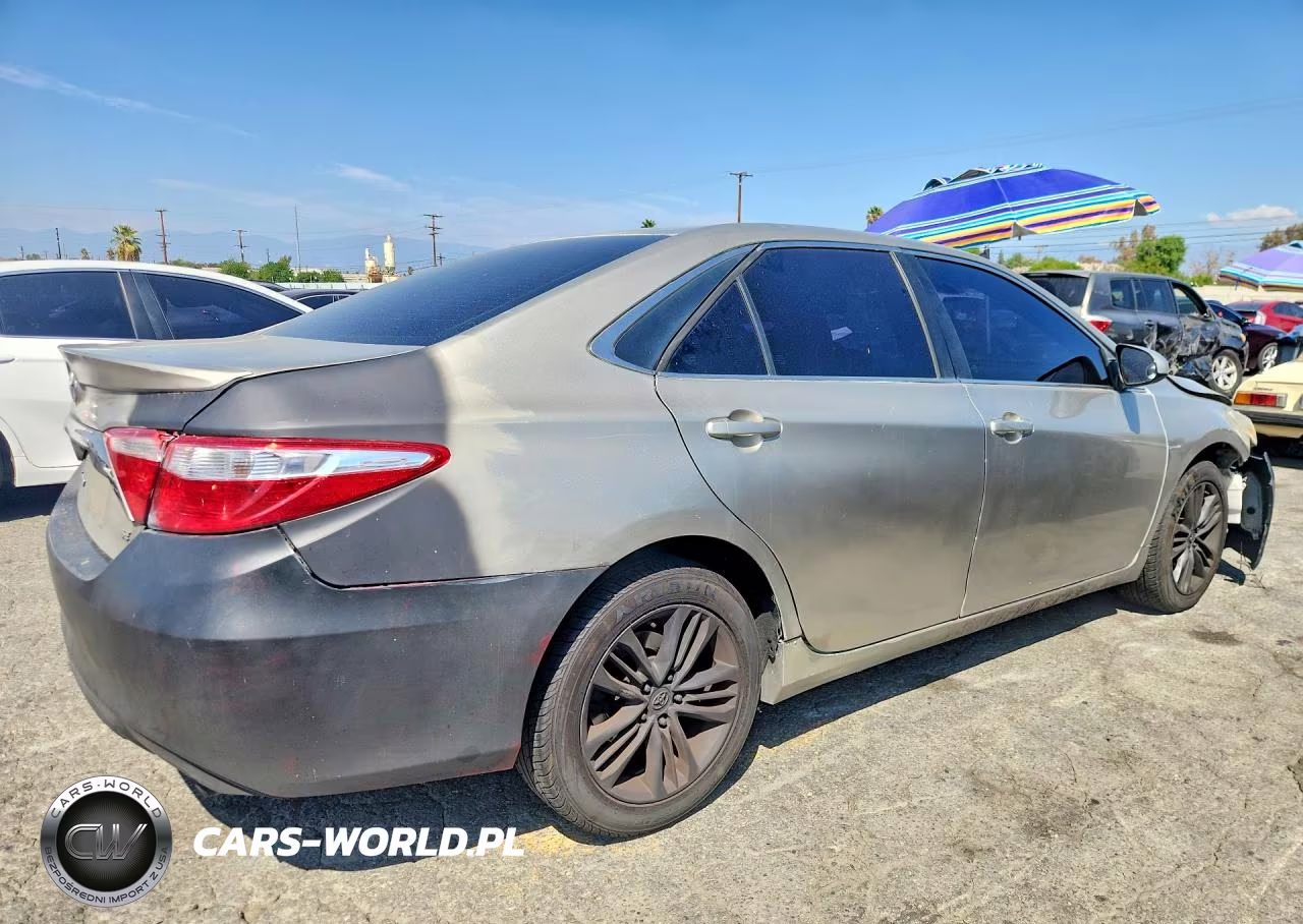 2015 Toyota Camry Se VIN:4T1BF1FK5FU894290 - 3