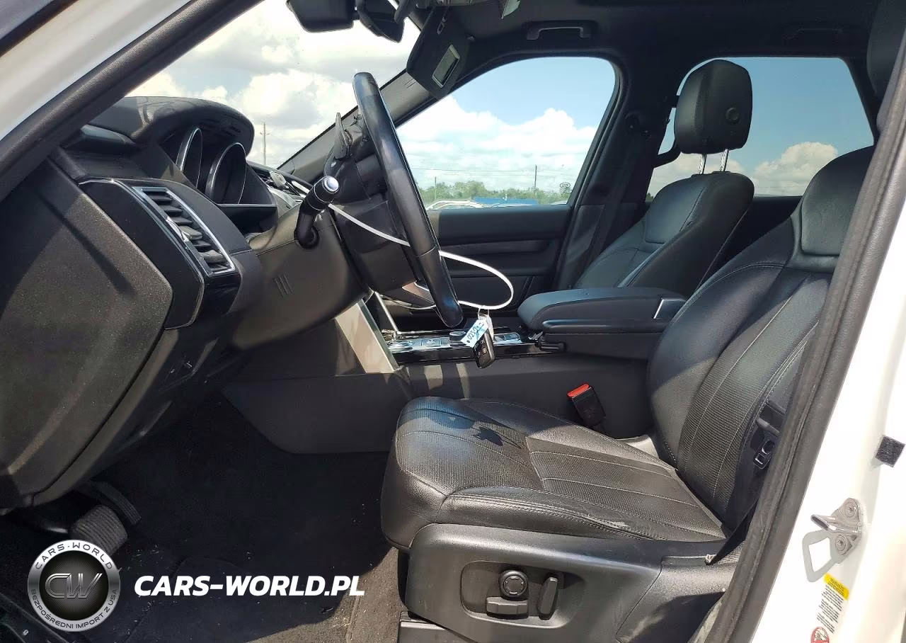 2017 Land Rover Discovery Hse VIN:SALRRBBV4HA025242 - 7