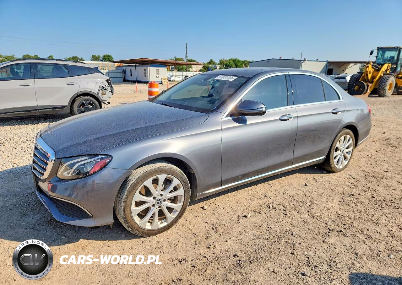 2019 Mercedes-Benz E 300 – zdjęcie 1 z 12