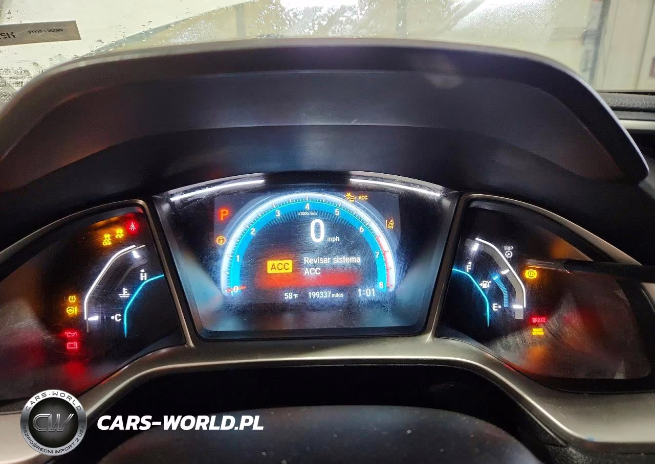 2017 Honda Civic Touring VIN:19XFC1F93HE201066 - 9