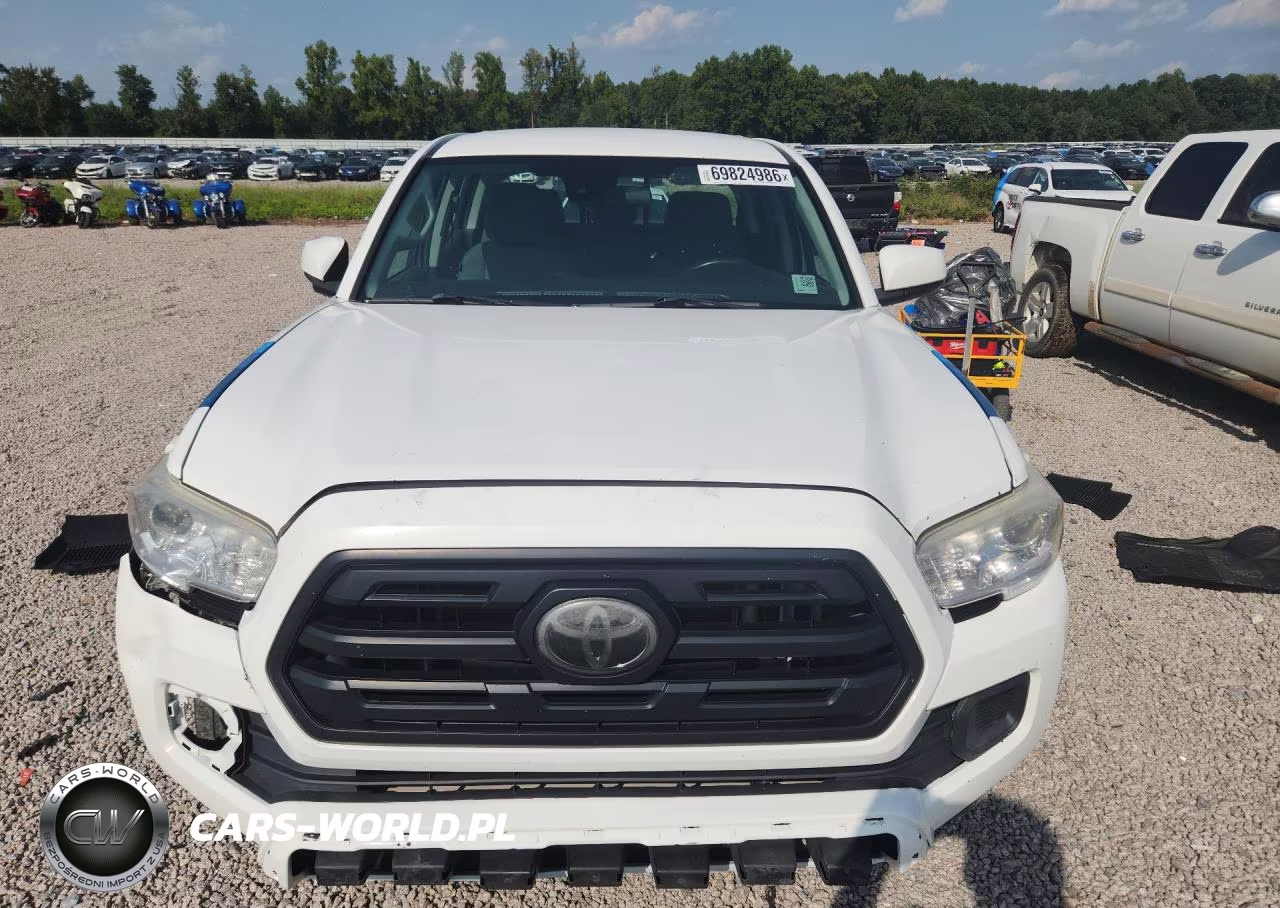 2018 Toyota Tacoma Sr VIN:5TFAX5GN3JX113786 - 5