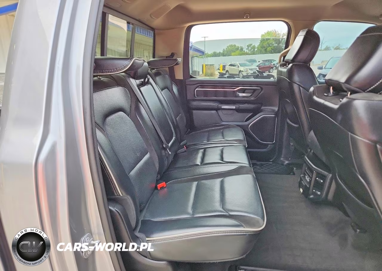 2021 Ram 1500 Laramie VIN:1C6RRFJG3MN542009 - 10