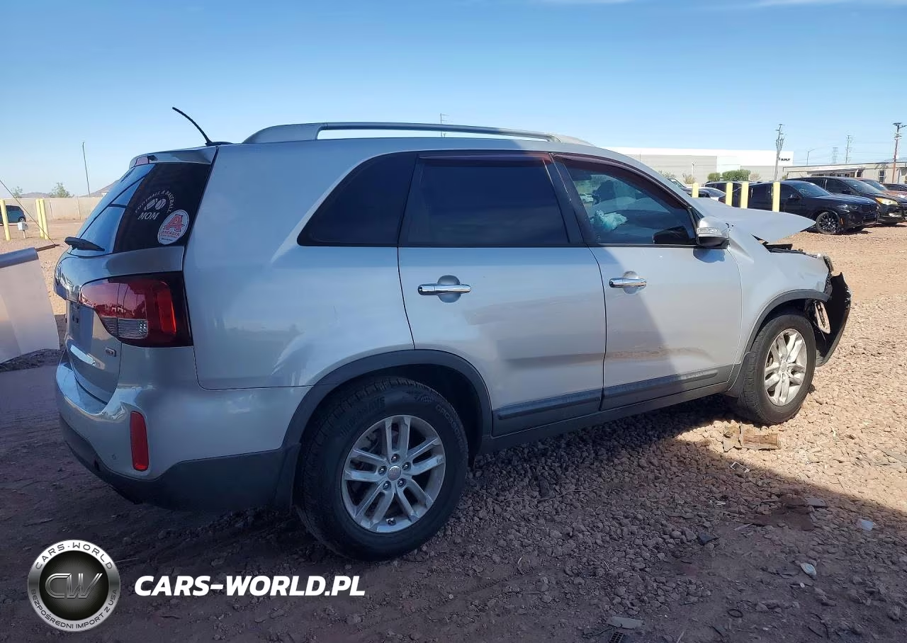 2014 Kia Sorento Lx VIN:5XYKT4A66EG482663 - 3