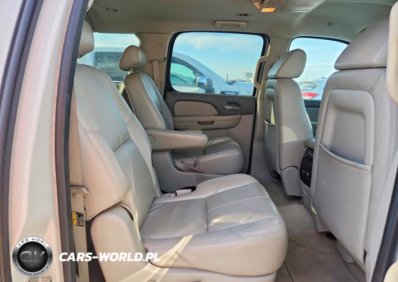 2007 Chevrolet Suburban C1500 VIN:1GNFC160X7J167833 - 11