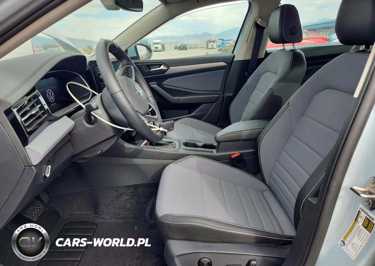 2025 Volkswagen Jetta Se VIN:3VW7X7BU0SM068752 - 7