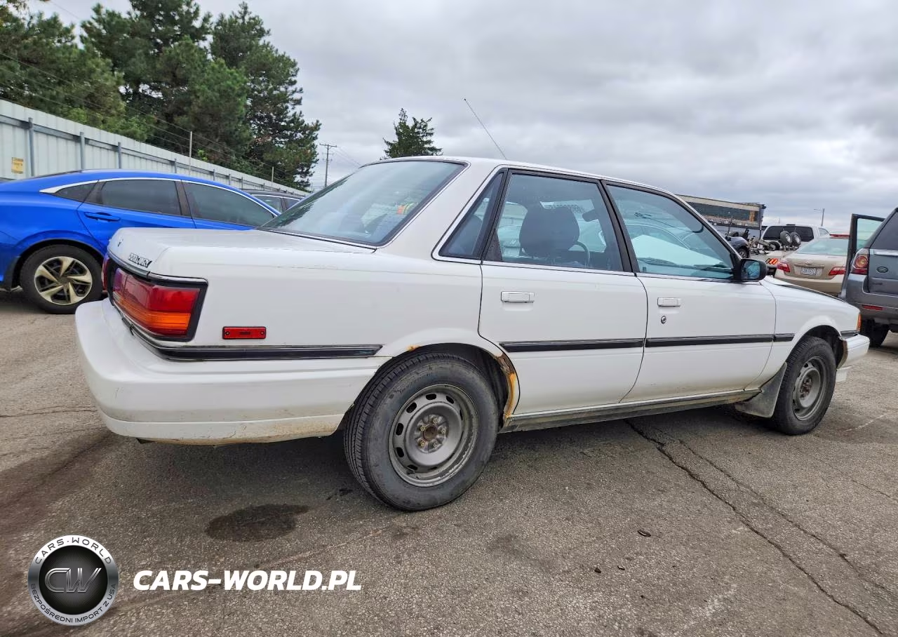 1991 Toyota Camry Deluxe VIN:4T1SV21EXMU316094 - 3