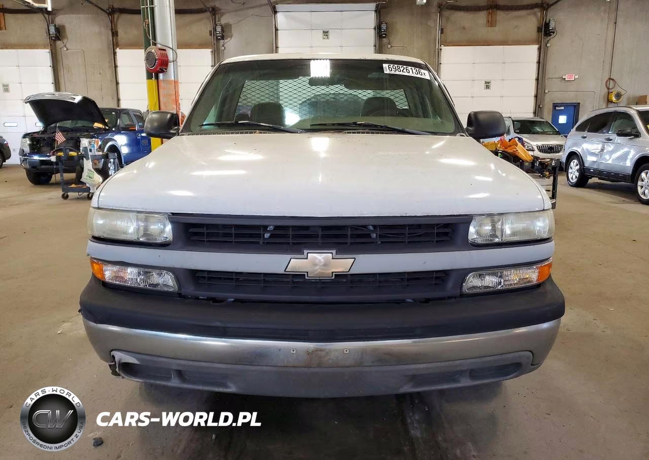 2000 Chevrolet Silverado C1500 VIN:1GCEC14W8YE208580 - 5