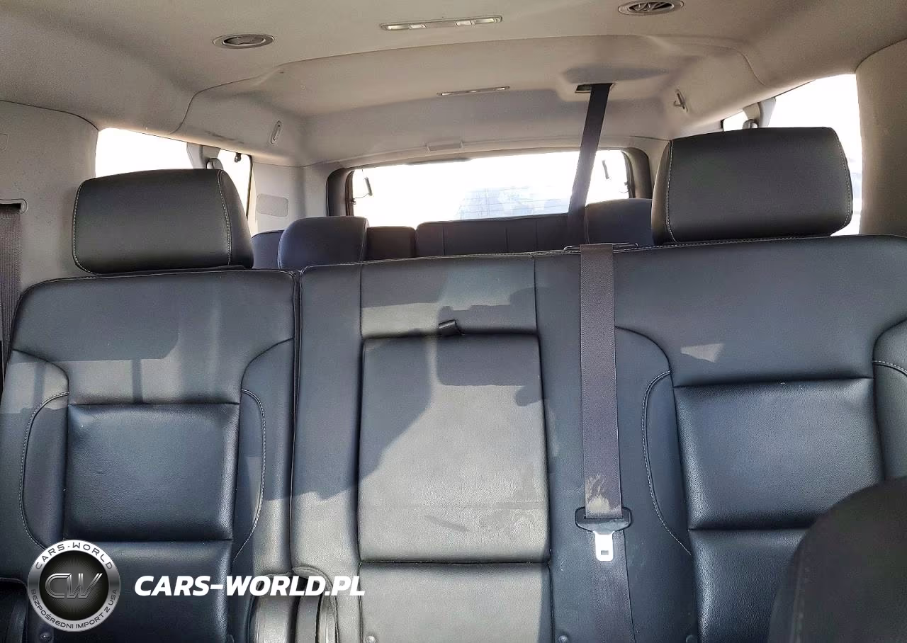 2015 Chevrolet Suburban K1500 Lt VIN:1GNSKJKCXFR225912 - 10
