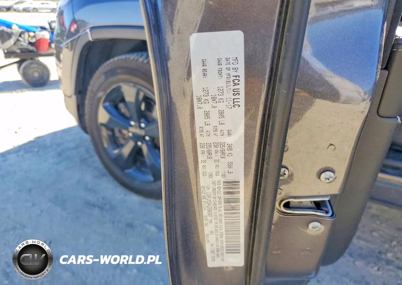2018 Jeep Cherokee Latitude VIN:1C4PJMCB4JD586387 - 12