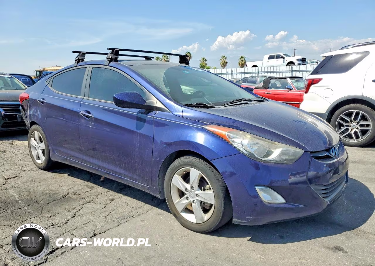 2013 Hyundai Elantra Gls VIN:5NPDH4AE3DH233486 - 4