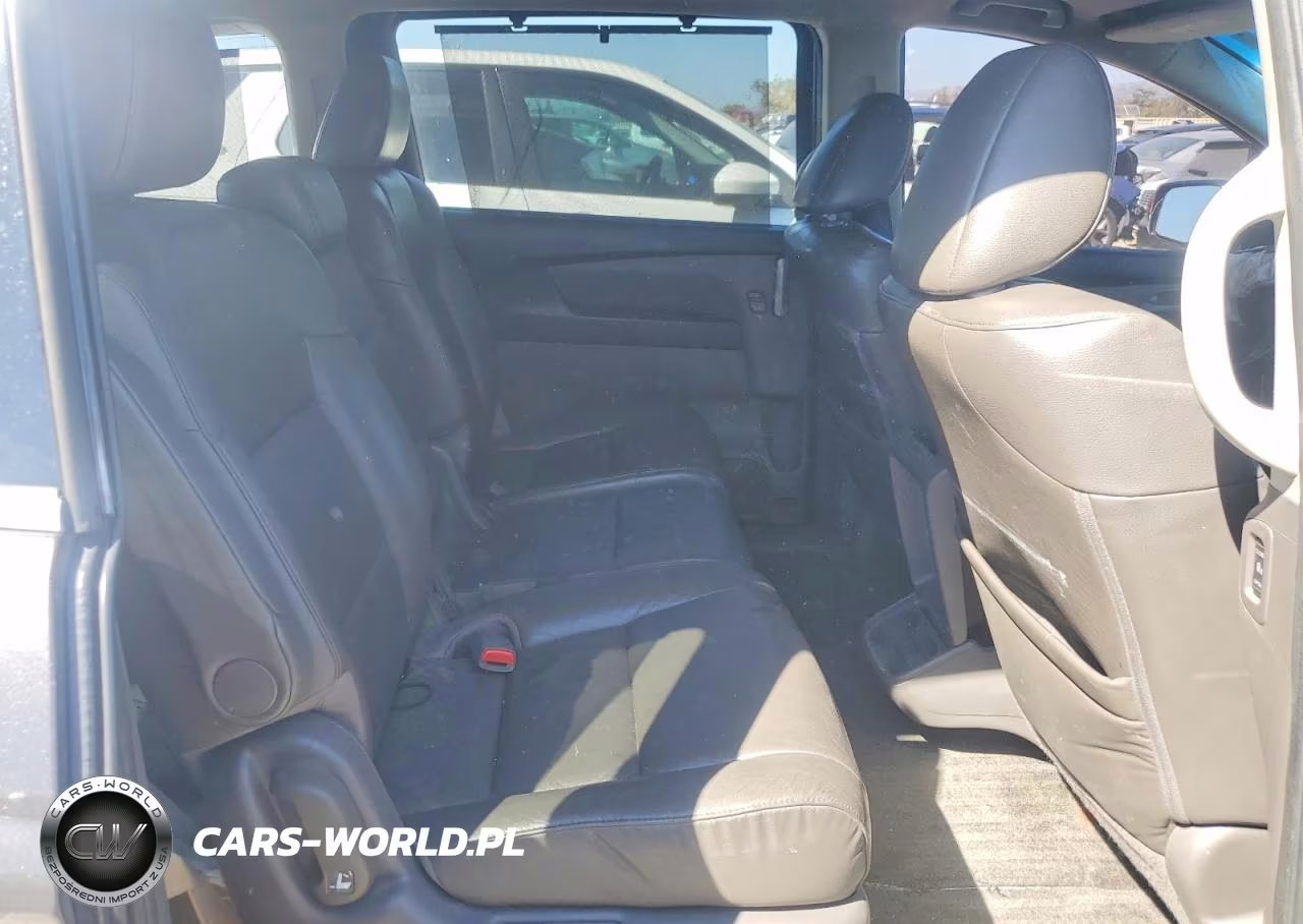 2013 Honda Odyssey Touring VIN:5FNRL5H95DB015177 - 11