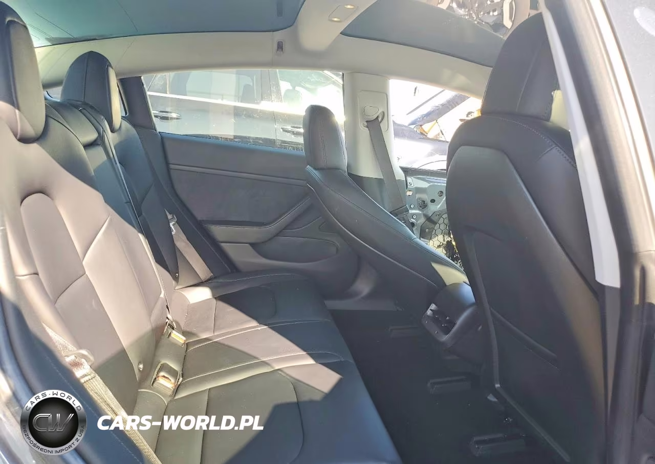2018 Tesla Model 3 VIN:5YJ3E1EA9JF011992 - 10