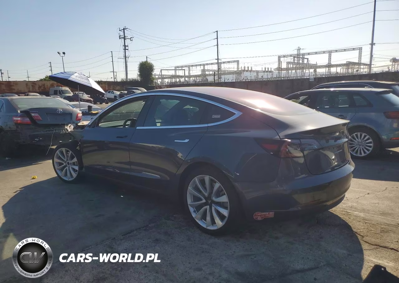 2018 Tesla Model 3 VIN:5YJ3E1EA9JF011992 - 2