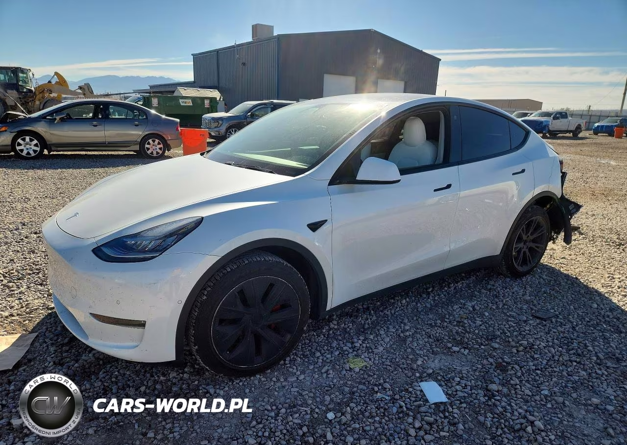 2021 Tesla Model Y VIN:5YJYGDEE9MF076057 - 1