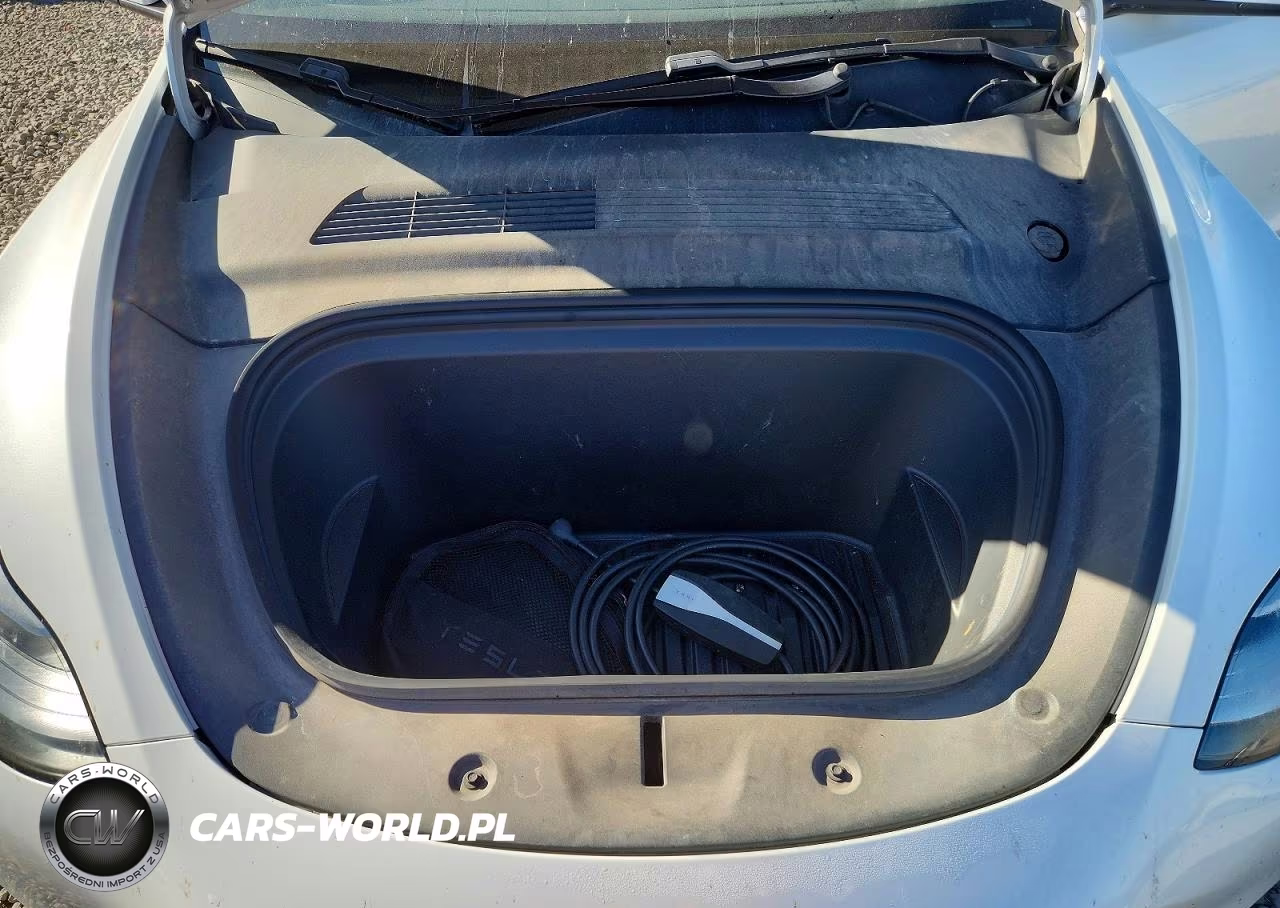 2021 Tesla Model Y VIN:5YJYGDEE9MF076057 - 11