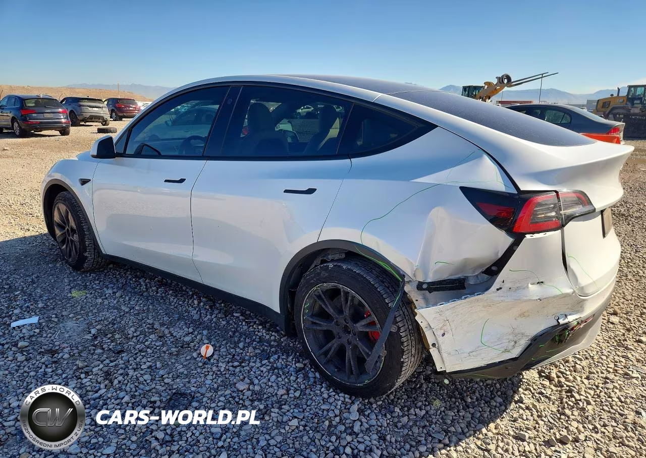 2021 Tesla Model Y VIN:5YJYGDEE9MF076057 - 2