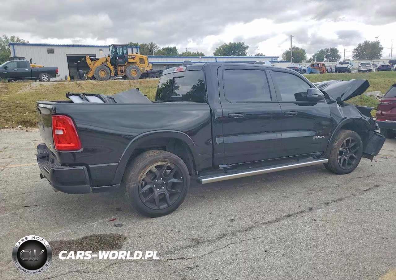 2026 Ram 1500 Laramie VIN:1C6SRFJP5TN394803 - 3